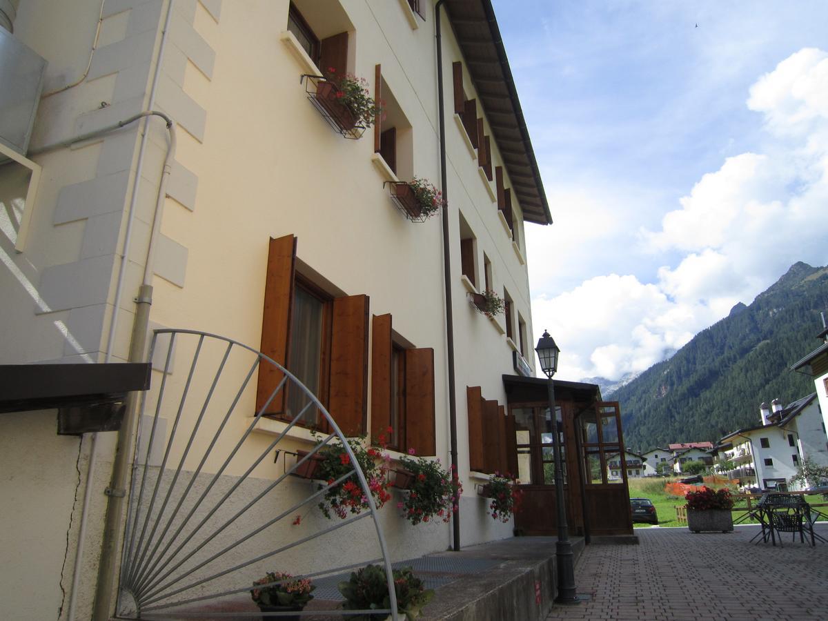 Casa Alpina Sacro Cuore Canale dʼAgordo Exterior foto